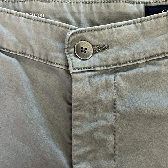AG Adriano Goldschmied Wanderer Short Slim Trouser Short Size 30 - Picture 8 of 14